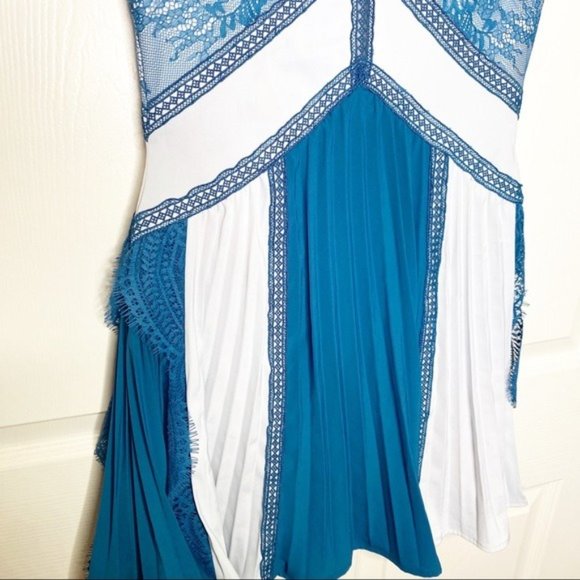 Self-Portrait Lace Panel Pleated Blue Mini Dress - Picture 4 of 12